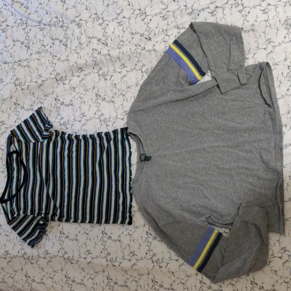 Cute casual crop tops size XS